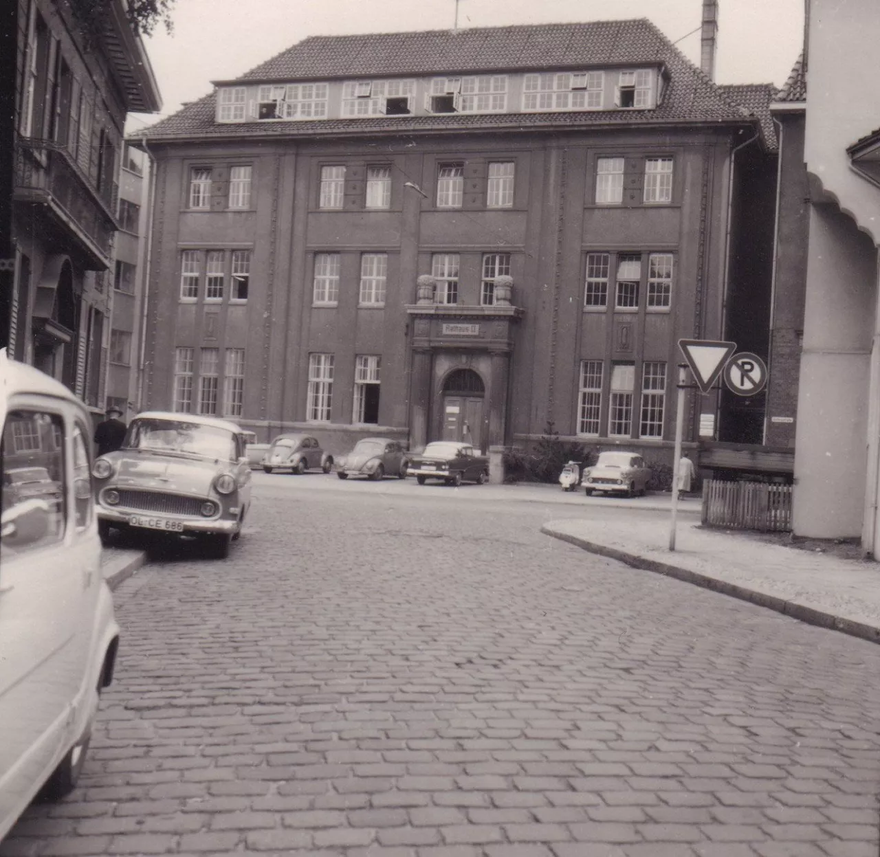 Gottorpstraße, Rathaus II, jetzt Stadtkasse von Bahnhofstraus